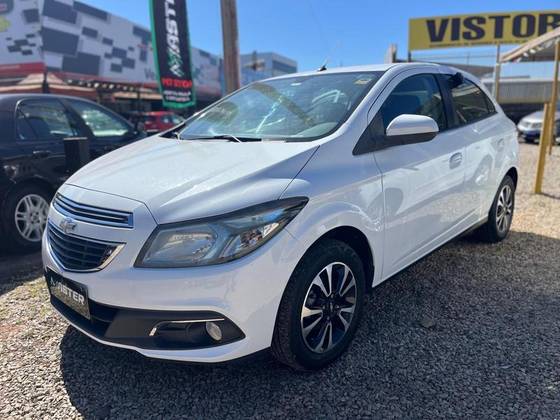CHEVROLET ONIX 1.4 MPFI LTZ 8V FLEX 4P MANUAL